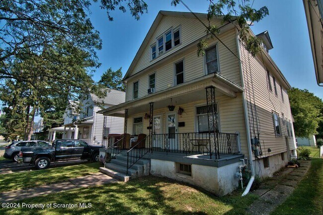 Building Photo - 71 Eley St