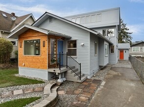 Building Photo - 742 N 90th St