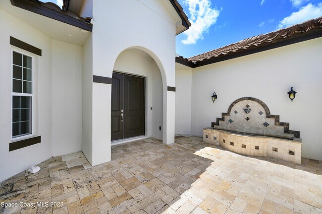 Foto del edificio - 4905 Stafford Dr