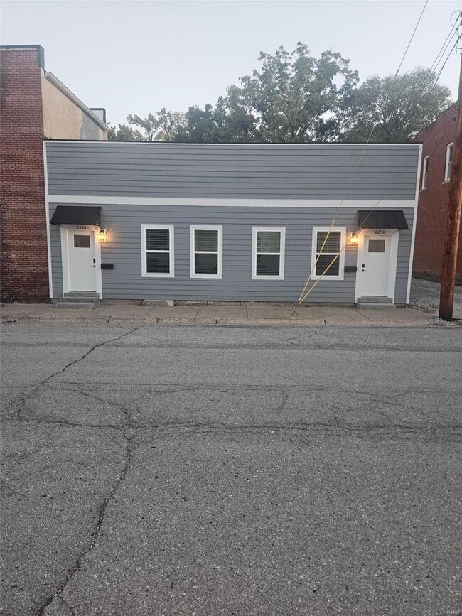 Unit B & C - 223 Main St