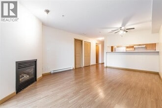 Building Photo - 38003 2 Ave