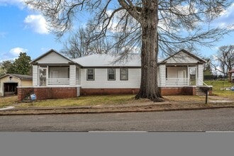 Building Photo - 210 Alvin St