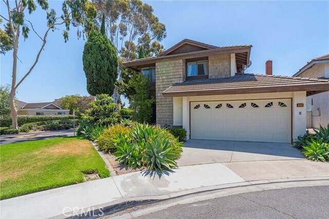 Primary Photo - 110 Firwood