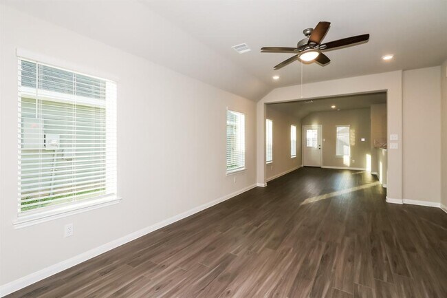 Foto del edificio - 5107 Shelby Katherine Dr