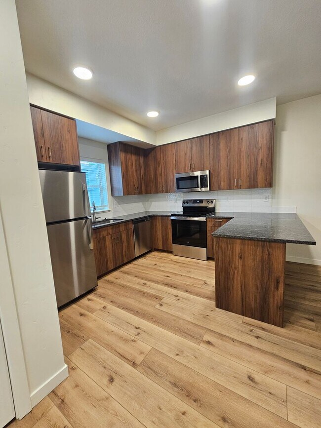 Foto del edificio - 7416 W Swain Ln