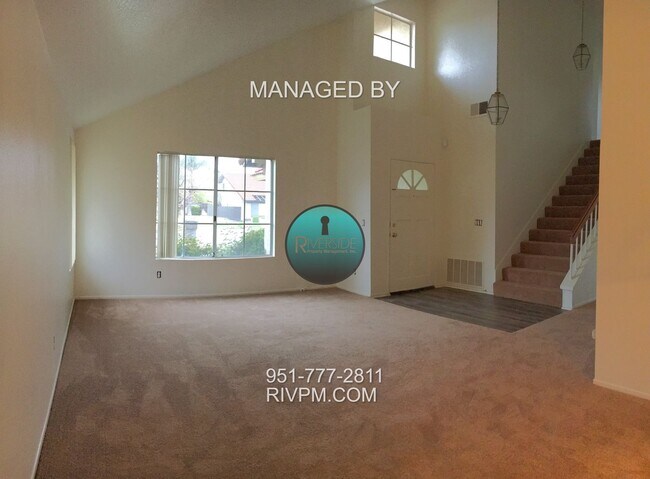 Building Photo - ORANGECREST HOME!