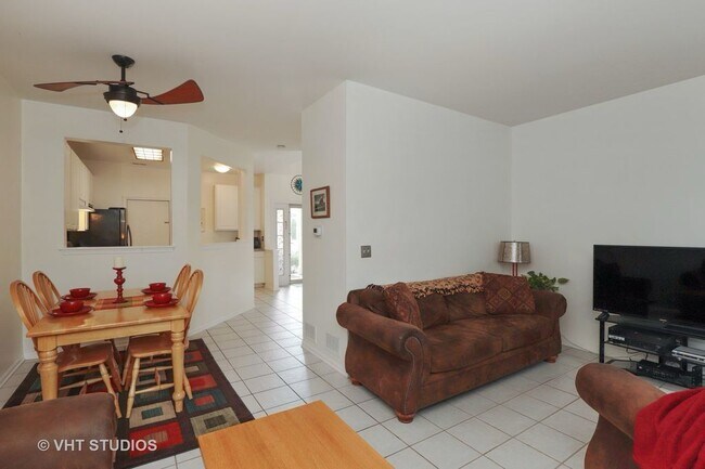 Foto del edificio - 1382 Redbridge Ct