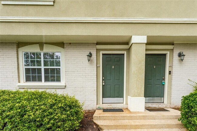 Foto del edificio - 6900 Roswell Rd NE
