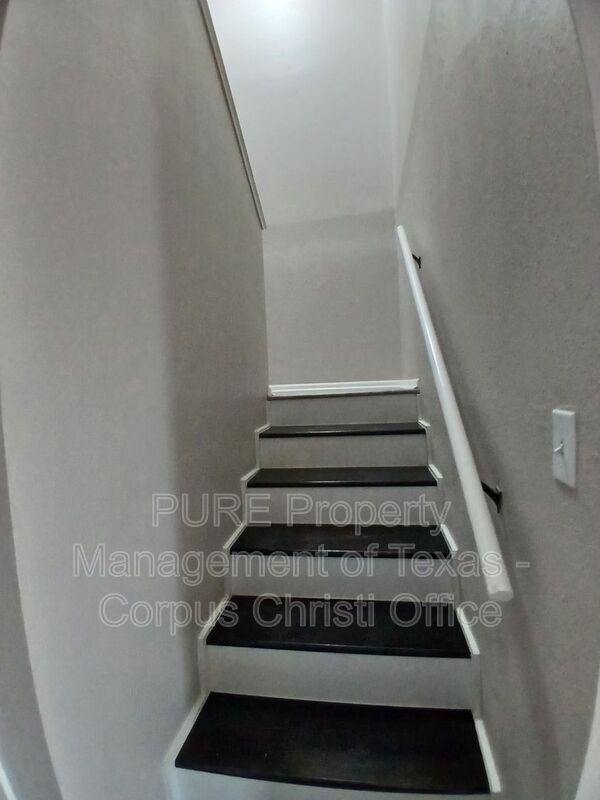 Foto del edificio - 5001 Middlecoff Cir