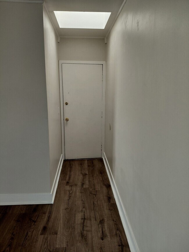 Foto del edificio - 1819 Lampton Ln