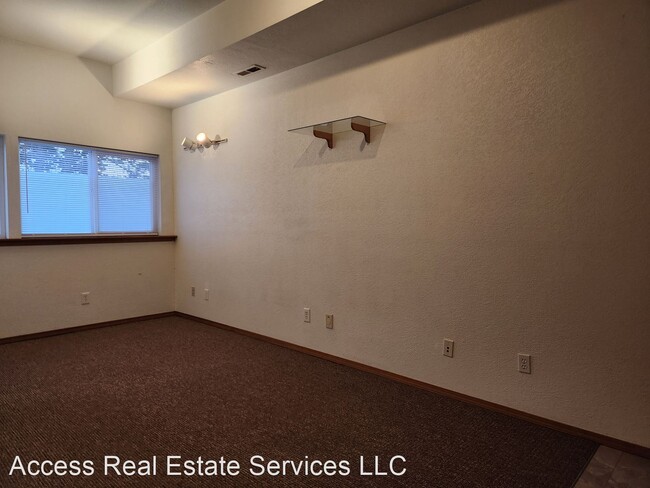 Building Photo - 3 br, 2 bath House - 1709 F St