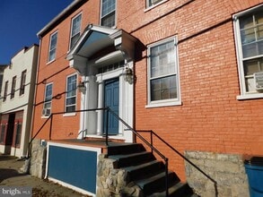 Building Photo - 311 N Braddock St