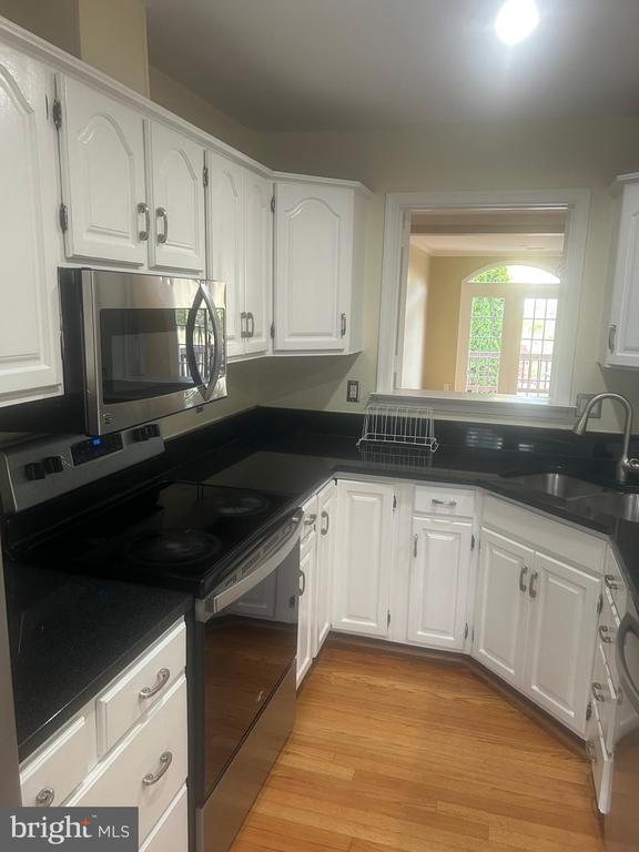 Building Photo - 3904 Green Look Ct