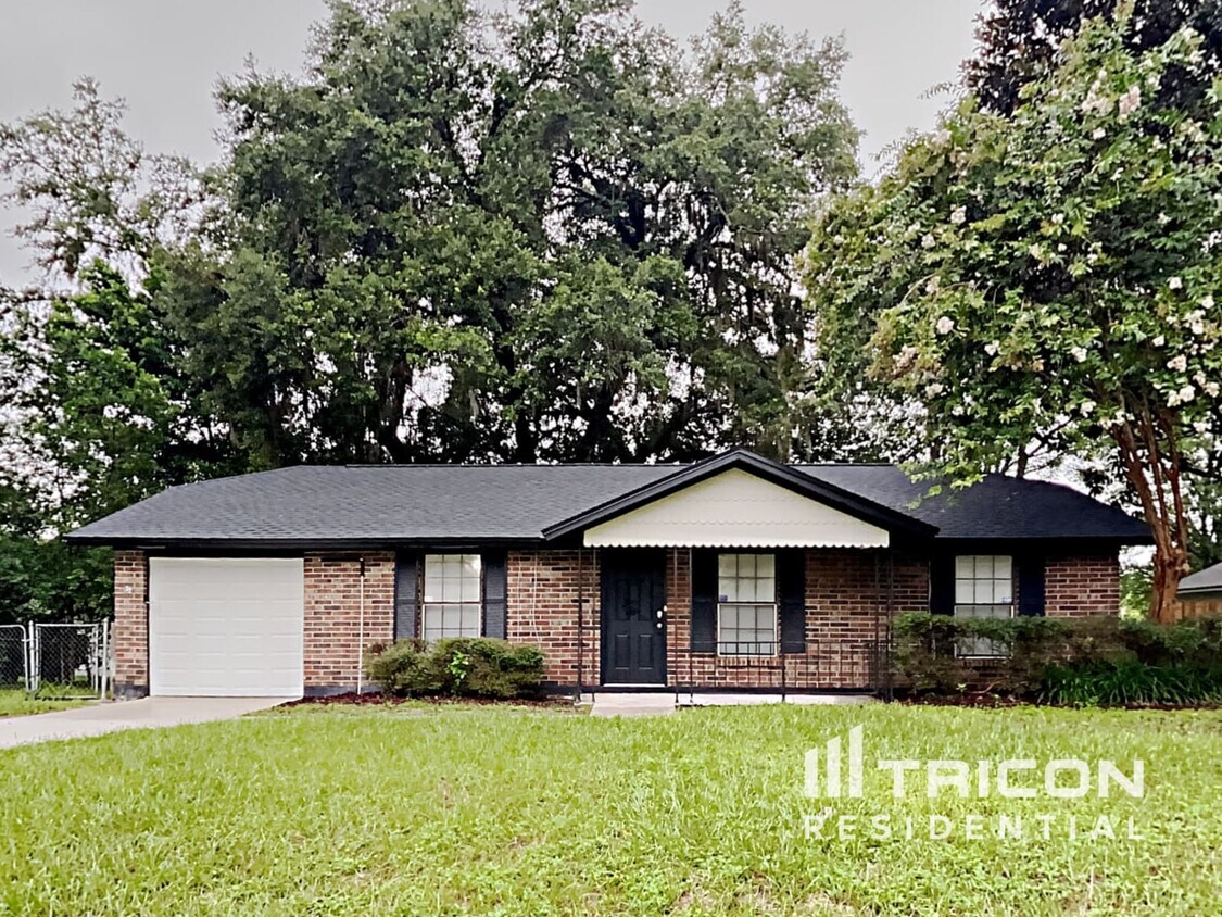 Primary Photo - 2130 Timber Creek Ct S