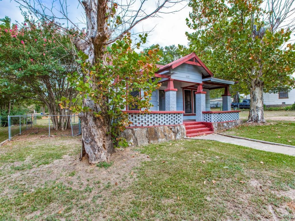 609 E Monterey St, Denison, TX 75021 House for Rent in Denison, TX