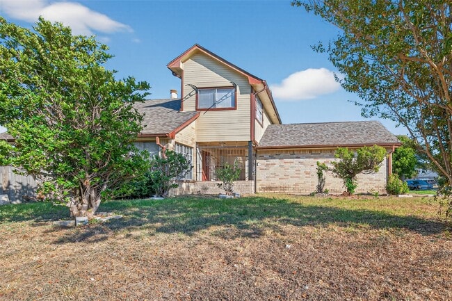 Foto del edificio - 8014 Crestwick Dr