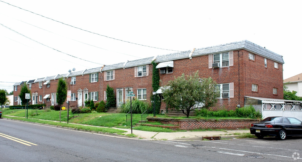 Building Photo - 1602-1604 Liberty St