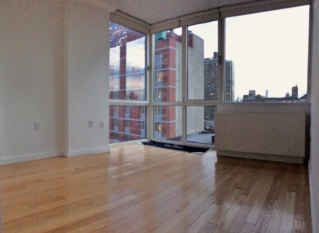 Foto principal - 345 E 94th St