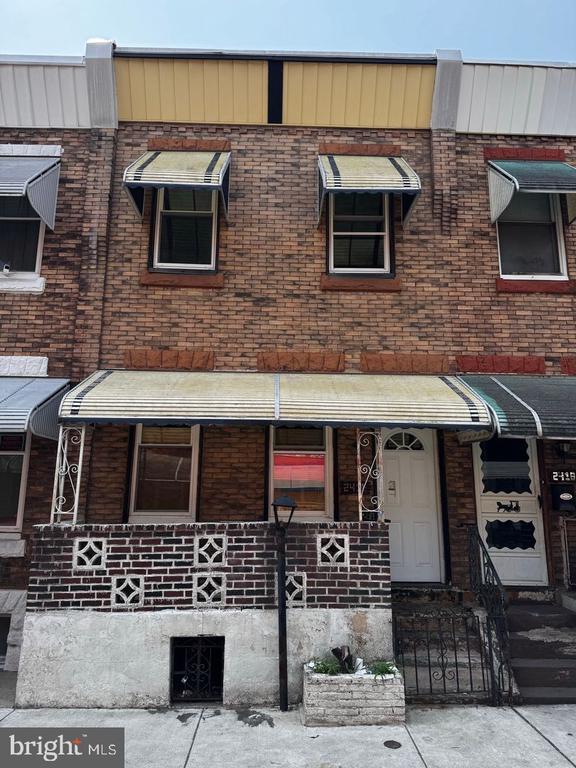 Foto principal - 2416 N Hollywood St