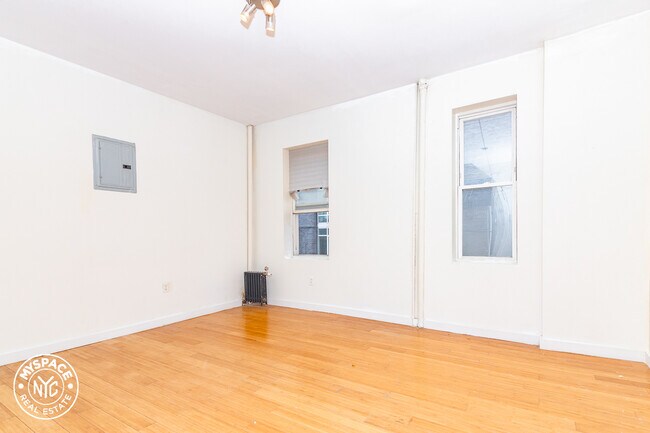 Foto del edificio - 188 S 3rd St