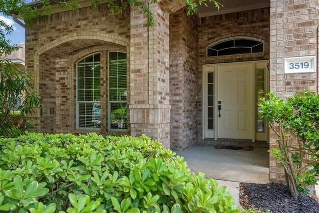 Building Photo - 3519 Palomar Valley Dr