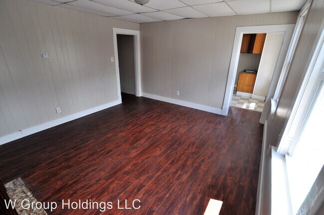 Foto del edificio - 3 br, 1.5 bath House - 1101 6th Ave 2nd FL