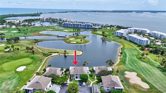 Foto del edificio - 311 Golfview Cir