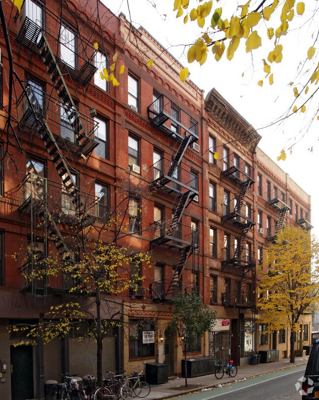 104 Suffolk St, New York, NY 10002 Apartments New York, NY