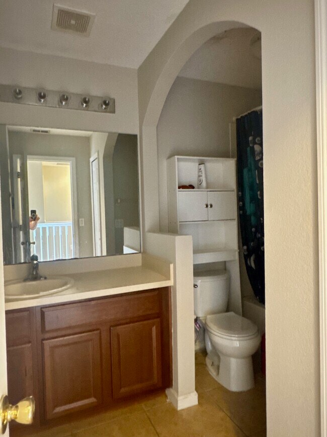 Foto del edificio - 16089 Old Ash Loop