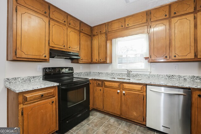 Foto del edificio - 369 Hillridge Dr