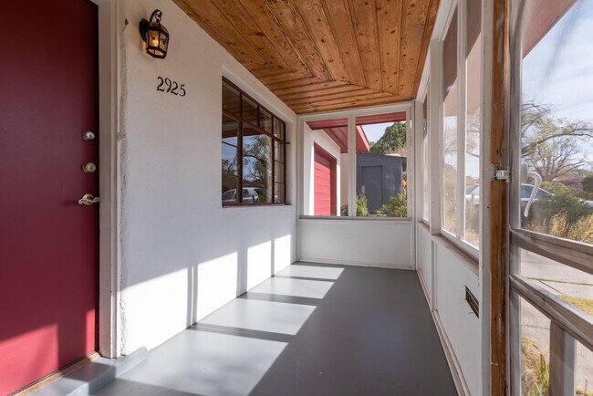 Building Photo - 2925 Hyder Ave SE