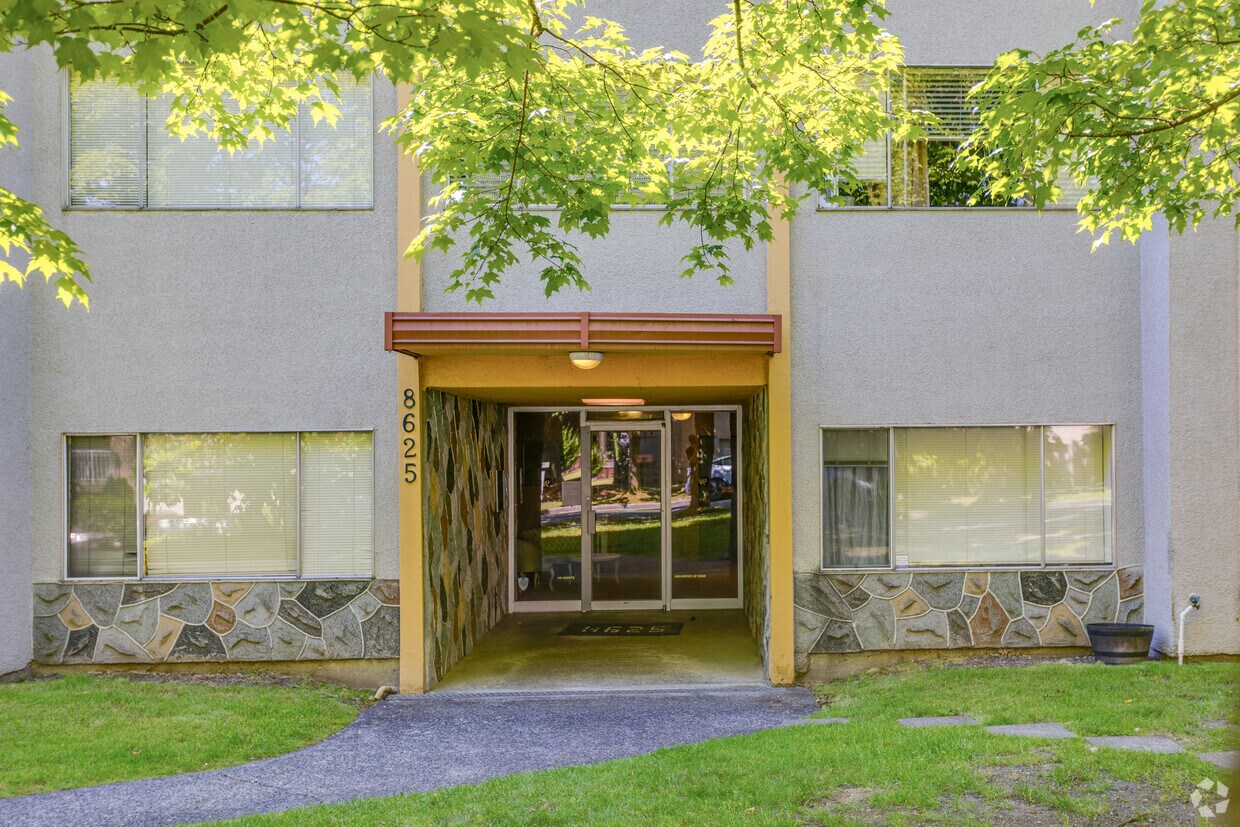 Building Photo - 8625 Osler St