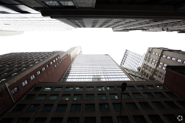 Building Photo - 40 Broad St