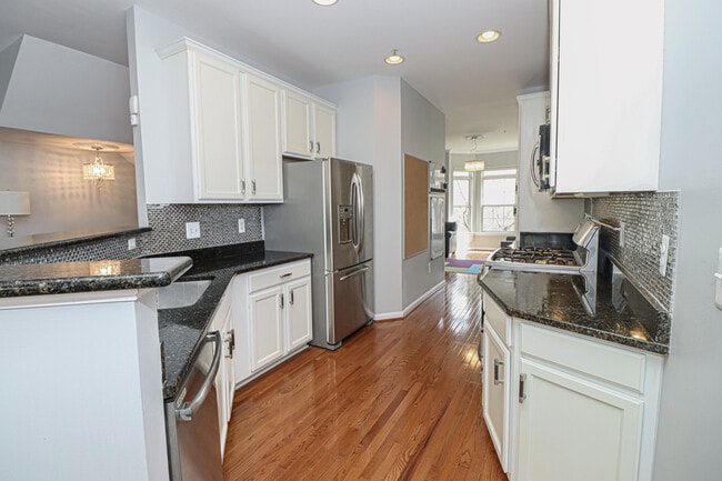 kitchen - 5459 Patuxent Knoll Pl