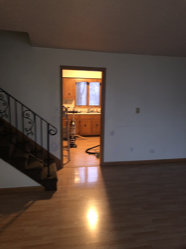 Foto del edificio - 319 W Waverly St
