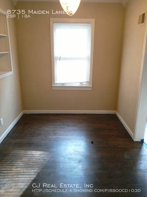 Foto del edificio - 8735 Maiden Ln