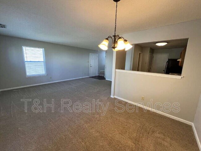 Foto del edificio - 5978 Claymont Blvd