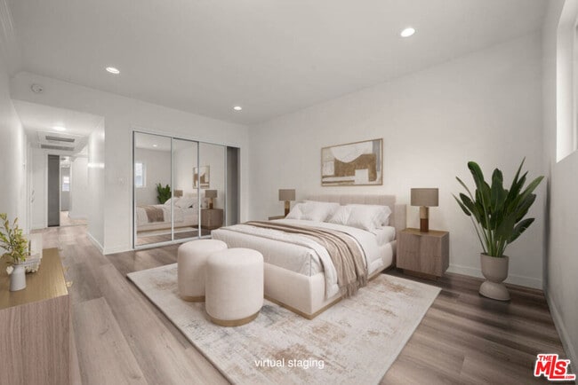 Building Photo - 423 Rexford Dr