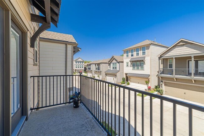 Foto del edificio - 10961 Cannes Memorial Dr