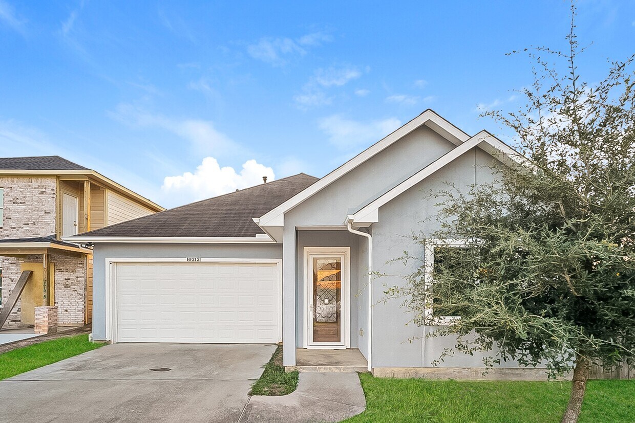 Foto principal - 10212 Carmencita Way