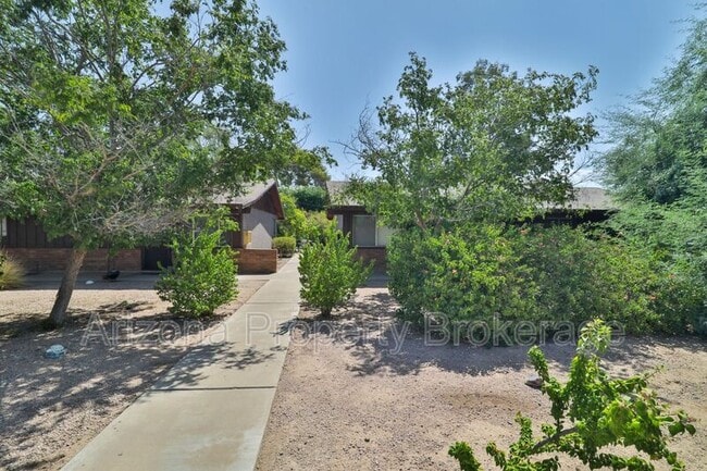 Photo - 2323 S College Ave Apartment