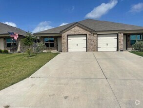 Building Photo - 2409 Alterman Dr