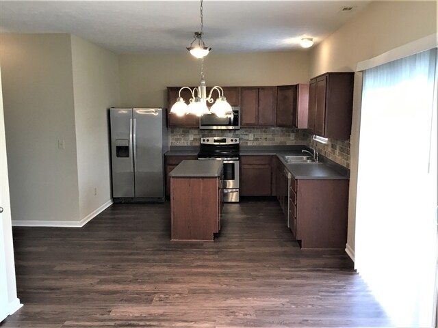 Building Photo - 12294 Titans Dr