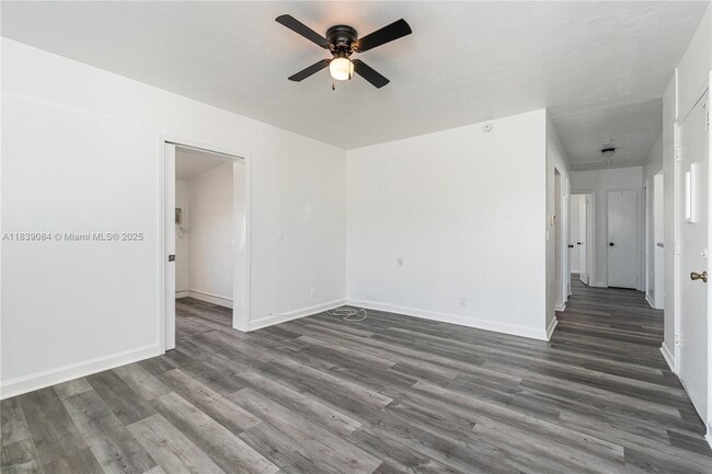 Building Photo - 51 NW 27th Ct