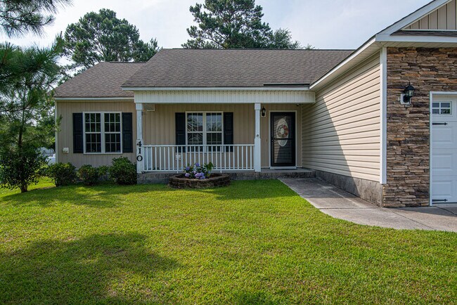 Building Photo - 410 Jasmine Ln