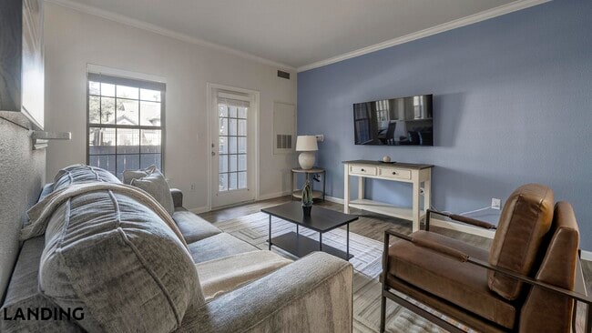 Foto del edificio - 1215 W Slaughter Ln