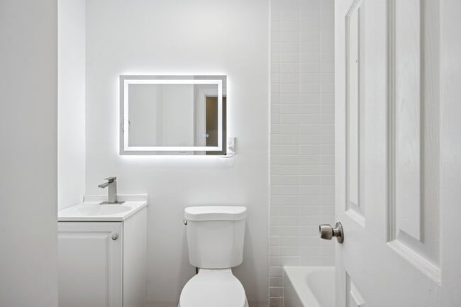 Foto del edificio - 582 Boyds Dr SE