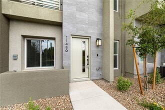 Building Photo - 11480 Roaring Peak Dr