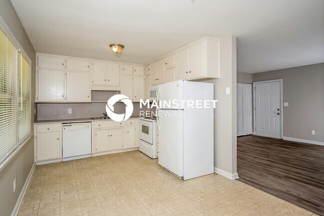 Foto del edificio - 3 Bedroom Pet-Friendly Home in Birmingham,...