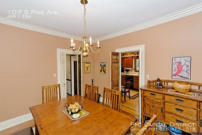 Foto del edificio - 107 S Pine Ave